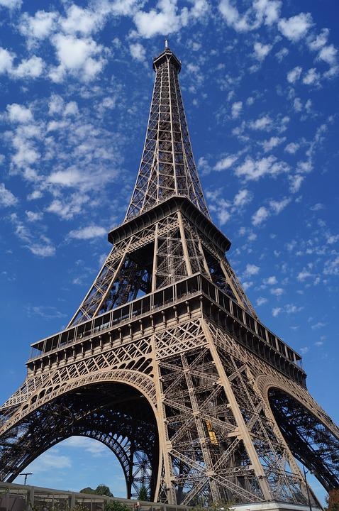 bau-troi-trong-xanh-cua-paris